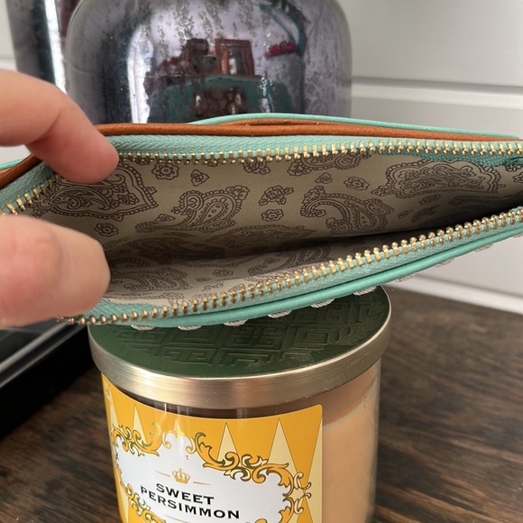 SIMPLY NOELLE Wallet Turquoise/Brown, with ivory stitching - Picture 11 of 12